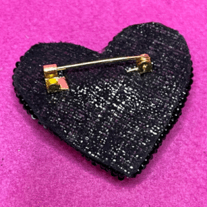 La Broche Audacieuse Noire