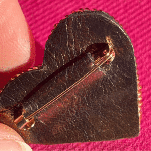 La Broche Amoureuse dorée